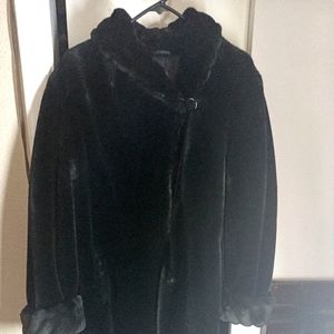 Woman's Luxury velvet coat
